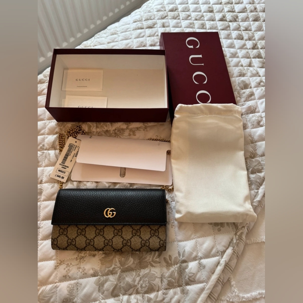 Gucci GG Marmont bi-color wallet on chain
